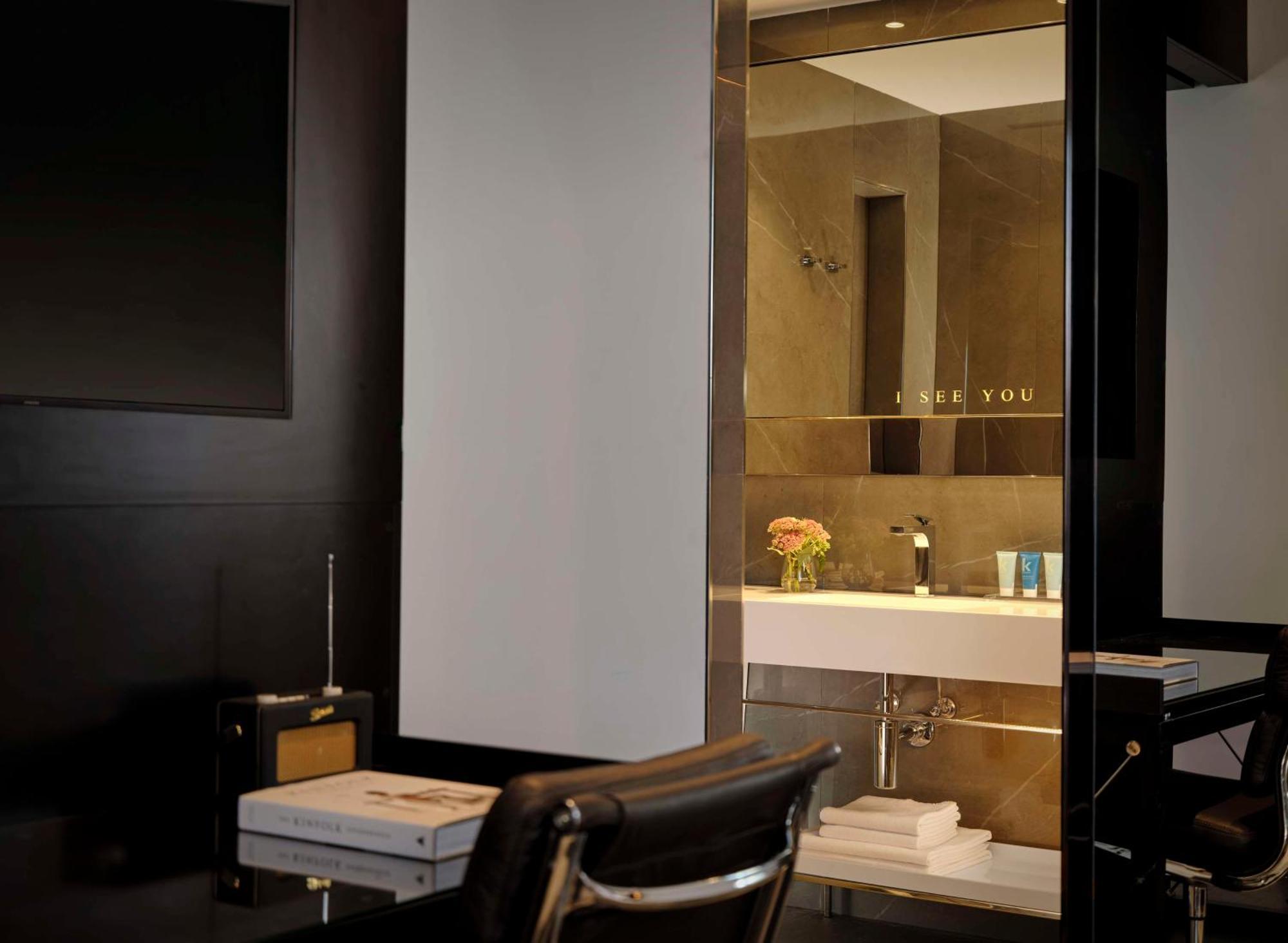 Art'otel Zagreb, Powered By Radisson Hotel 5*